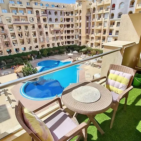 Florenza Blue Sky & Poolview Studio Hurghada